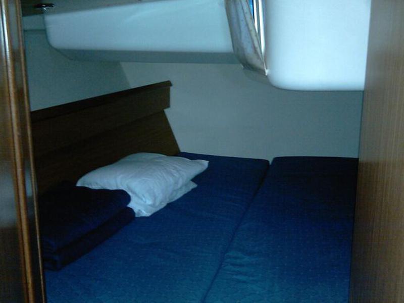 Book yachts online - sailboat - Sun Odyssey 45 - Vega  - rent