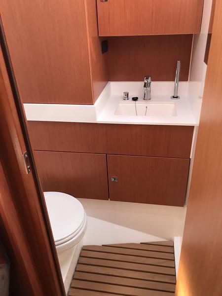 Book yachts online - sailboat - Bavaria C45 Style - Amaryllis - rent