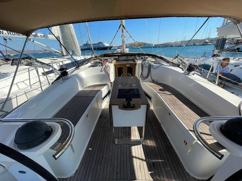 Book yachts online - sailboat - Bavaria 45 Cruiser - Arethousa - rent