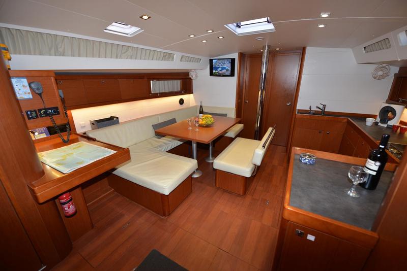 Book yachts online - sailboat - Oceanis 48 - Pherousa - rent
