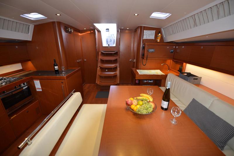 Book yachts online - sailboat - Oceanis 48 - Pherousa - rent