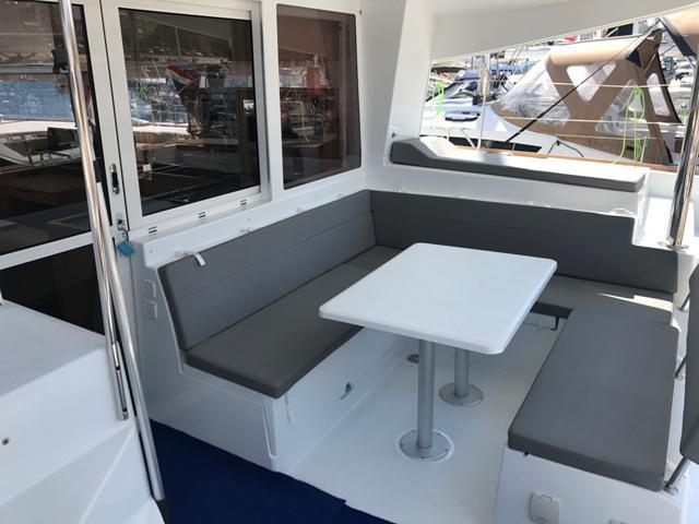 Book yachts online - catamaran - Lagoon 400 S2 - Tulip - rent