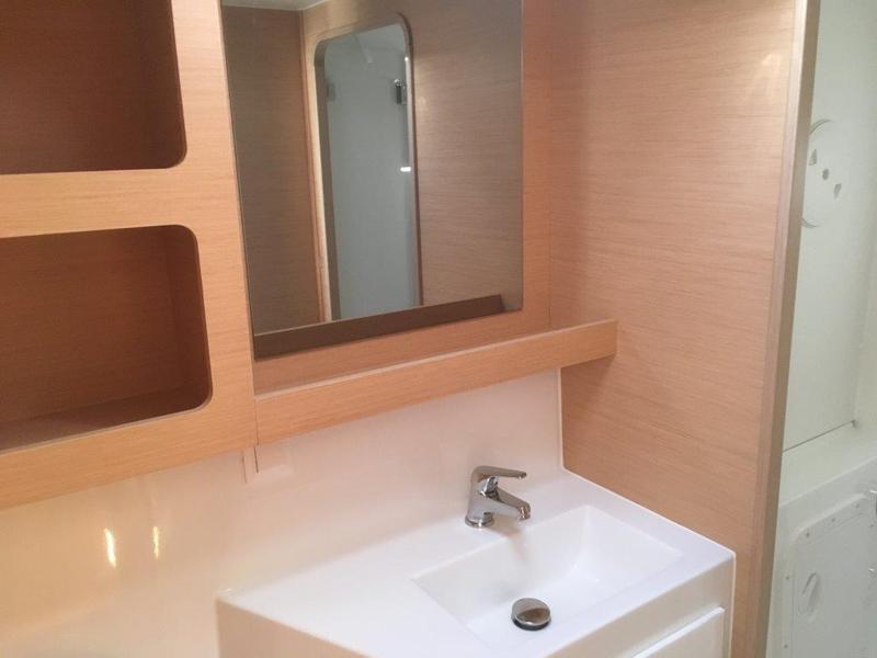 Book yachts online - catamaran - Lagoon 42 - Taina - rent