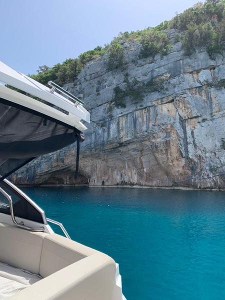 Book yachts online - motorboat - Grandezza 34 OC - Alice - rent