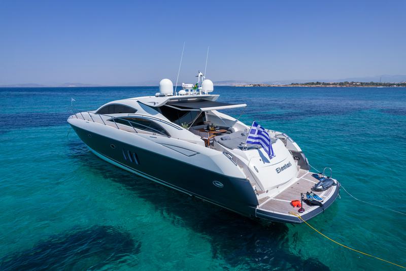 Book yachts online - motorboat - Sunseeker Predator 72 - Elentari - rent