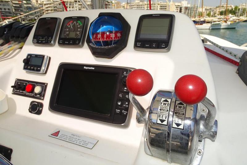 Book yachts online - catamaran - Leopard 44 - La Luna (Radazul) - rent
