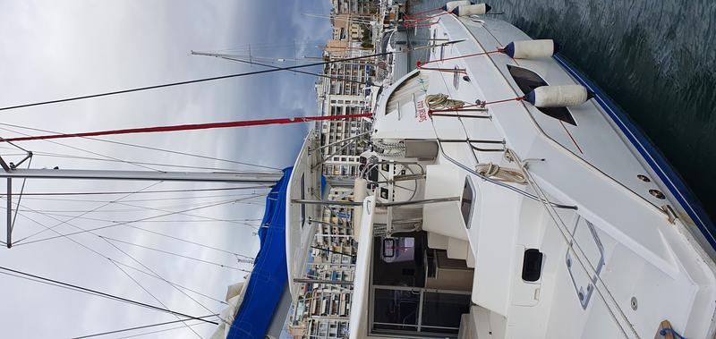 Book yachts online - catamaran - Leopard 44 - La Luna (Radazul) - rent