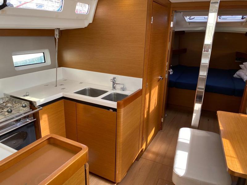Book yachts online - sailboat - Sun Odyssey 440 - Alboran Caipiroska (Majorca) - rent