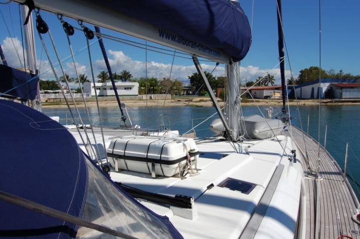 Book yachts online - sailboat - Sun Odyssey 519 - Alboran Champagne (Radazul) - rent
