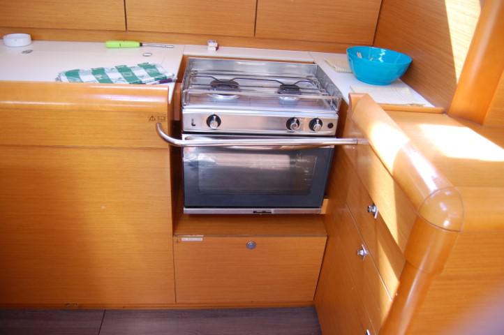 Book yachts online - sailboat - Sun Odyssey 519 - Alboran Champagne (Radazul) - rent