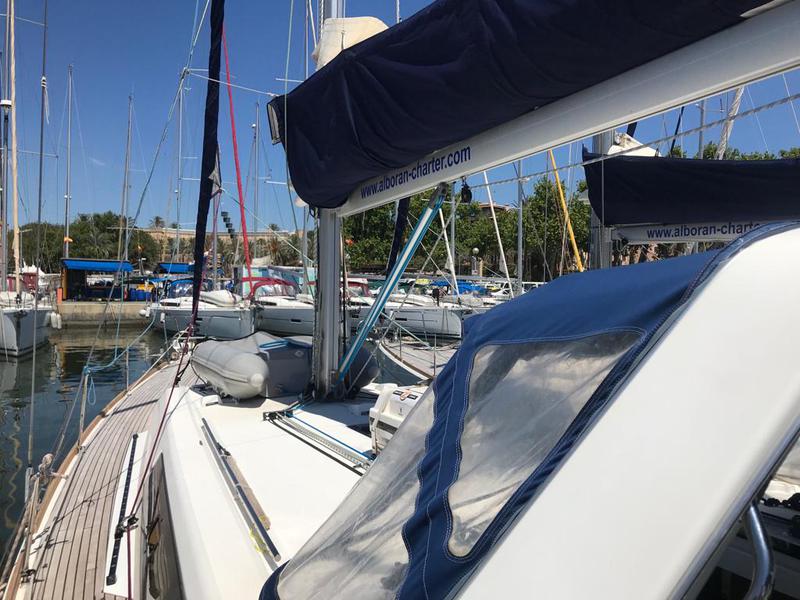 Book yachts online - sailboat - Oceanis 45-4 - Alboran Gin Fizz (Majorca) - rent