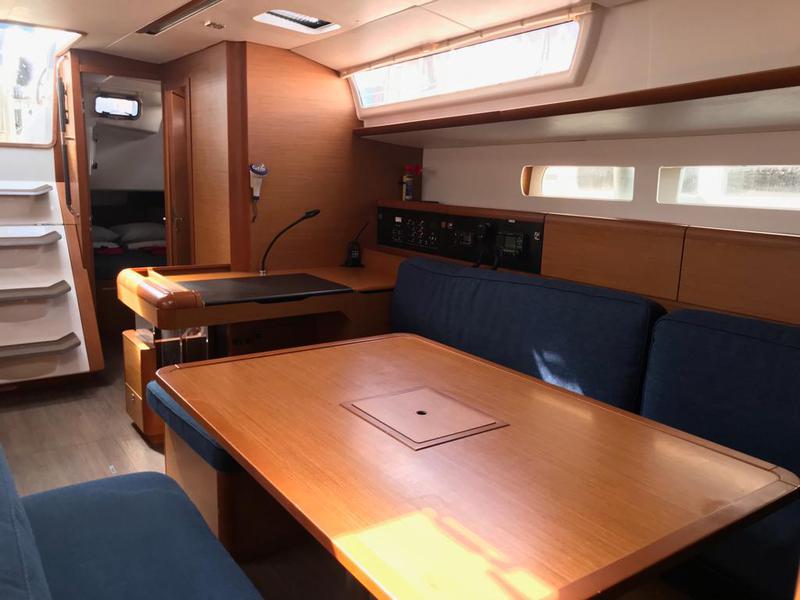Book yachts online - sailboat - Sun Odyssey 519 - Alboran Prosecco (Majorca) - rent