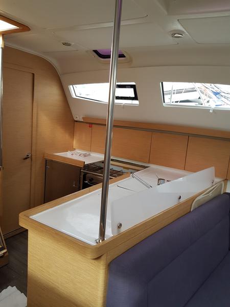 Book yachts online - sailboat - Elan Impression 45 - Filin - rent