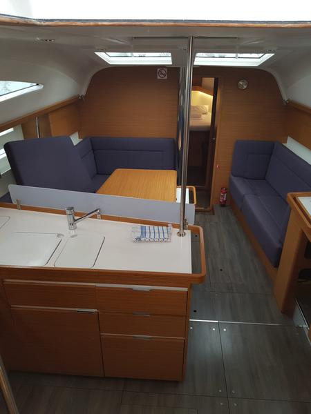 Book yachts online - sailboat - Elan Impression 45 - Lasta - rent
