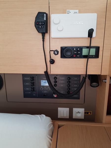 Book yachts online - sailboat - Oceanis 35.1 - Kolibri - rent