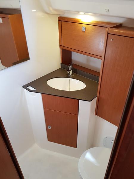 Book yachts online - sailboat - Bavaria Cruiser 51 - Kondor - rent