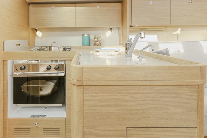 Book yachts online - sailboat - Dufour 360 Grand Large - Alqamar - rent