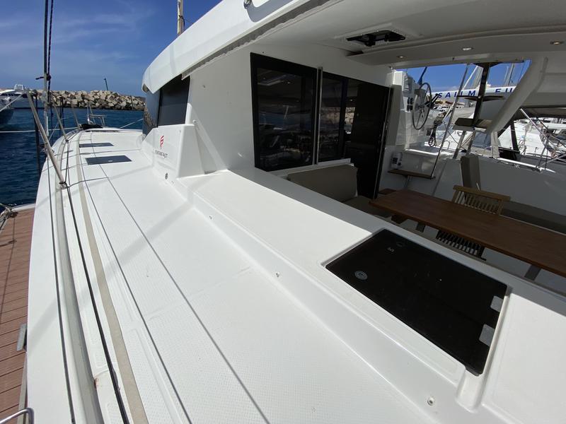 Book yachts online - catamaran - Lucia 40 - Papaya (!!!from Monday!)) - rent
