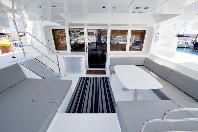 Book yachts online - catamaran - Lagoon 52F - Neptuno  - rent