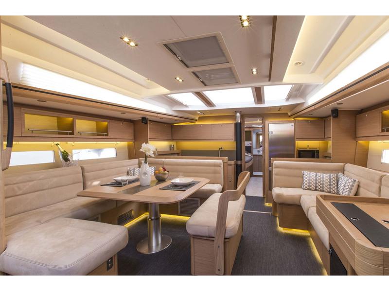 Book yachts online - sailboat - Dufour 56 Exclusive - INVICTUS - rent