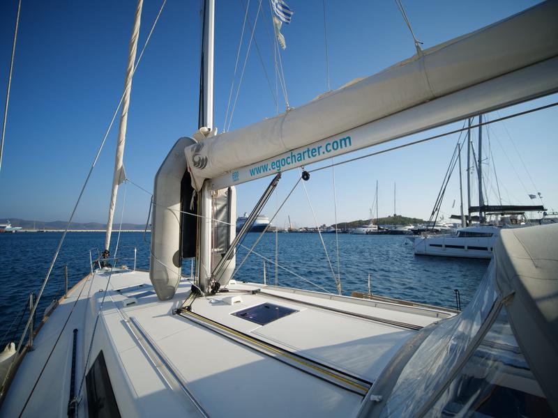 Book yachts online - sailboat - Oceanis 45 - Bella - rent