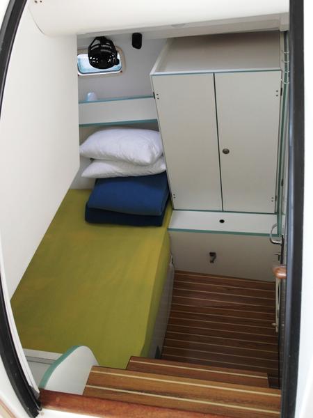 Book yachts online - sailboat - Dufour Atoll 6 - The Big One Two - rent