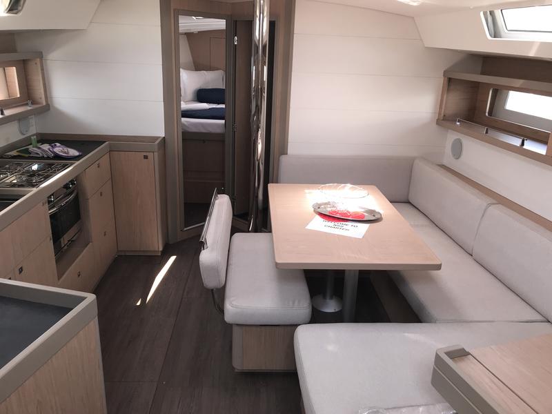 Book yachts online - sailboat - Oceanis 45 - Algeiba - rent