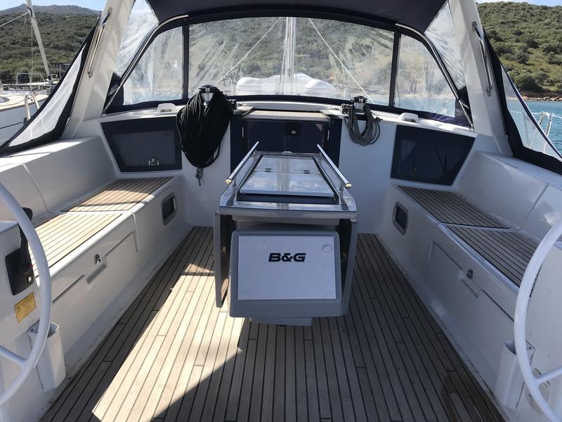 Book yachts online - sailboat - Oceanis 45 - Algeiba - rent
