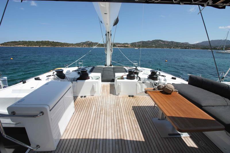 Book yachts online - catamaran - Lagoon 620 (10+3) - The Sun (ANU) (5 cab + 3 crew) (AC, WM, Generator, Inverter, Tender Lift) - rent