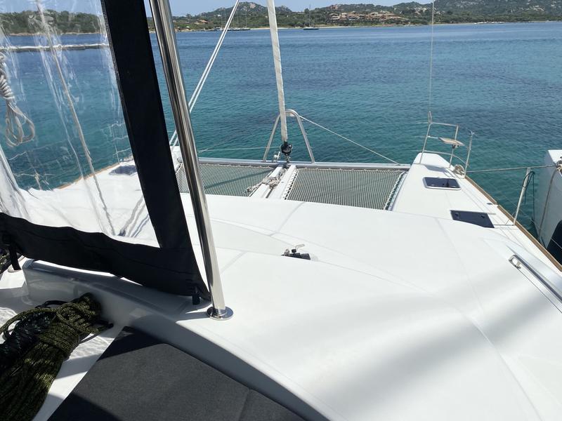 Book yachts online - catamaran - Lagoon 52F (5 cab) - Naka (SXM) - rent