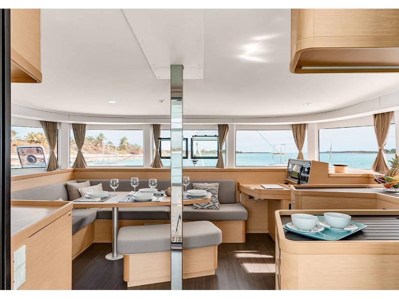 Book yachts online - catamaran - Lagoon 42 - Arche III  - rent