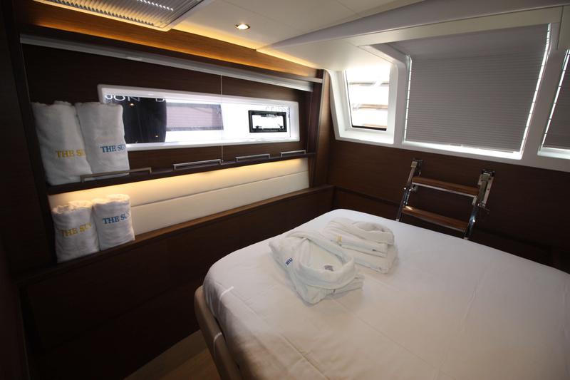 Book yachts online - catamaran - Lagoon 620 (10+3) - The Sun (MAR)  (5 cab + 3 crew) (AC, WM, Generator, Inverter, Tender Lift) - rent