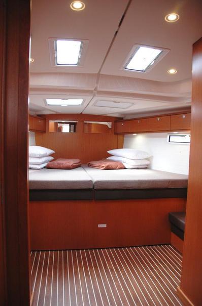 Book yachts online - sailboat - Bavaria Cruiser 51 - Zedaron - rent
