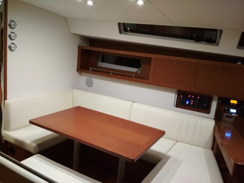Book yachts online - sailboat - Oceanis 45 - Dark Horse 2 (watermaker) - rent
