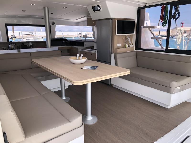 Book yachts online - catamaran - Bali 4.1 ROXY - ROXY - rent