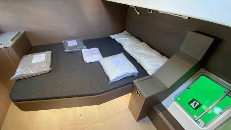 Book yachts online - catamaran - Bali 4.8 Terra - Terra - rent
