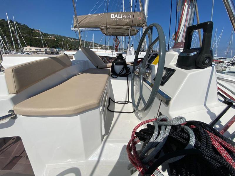 Book yachts online - catamaran - Bali 4.1 Cap - Alchimia - rent
