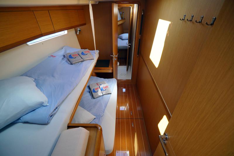 Book yachts online - sailboat - Jeanneau 57 - Summerdream - rent