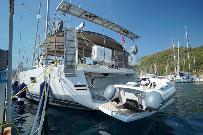 Book yachts online - sailboat - Jeanneau 64 - Freedom - rent