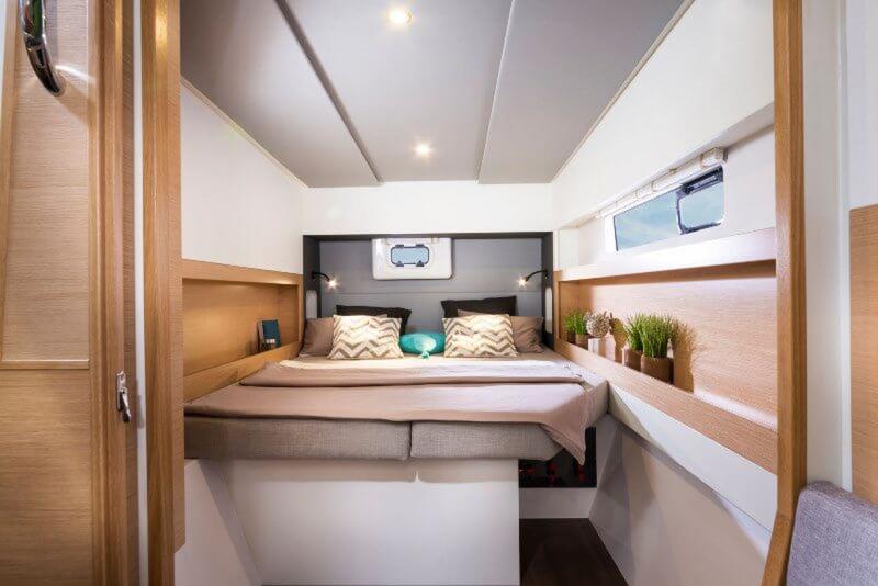 Book yachts online - catamaran - Nautitech 40 - SoMi - rent