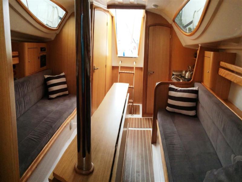Book yachts online - sailboat - Maxus 28 Standard - AURORA - rent