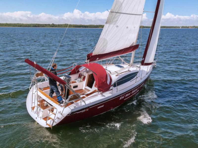 Book yachts online - sailboat - Maxus 33.1 RS Prestige - FORGET-ME-NOT - rent