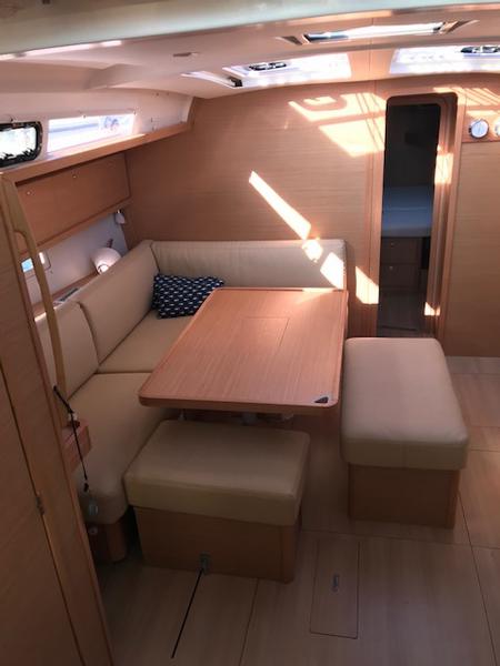 Book yachts online - sailboat - Dufour 460 Grand Large - Dioni - rent