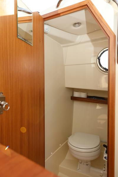 Book yachts online - motorboat - Leidi 660 - H4 - rent