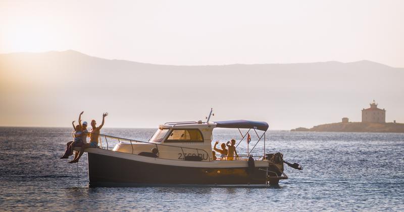 Book yachts online - motorboat - Leidi 660 - H1 - rent