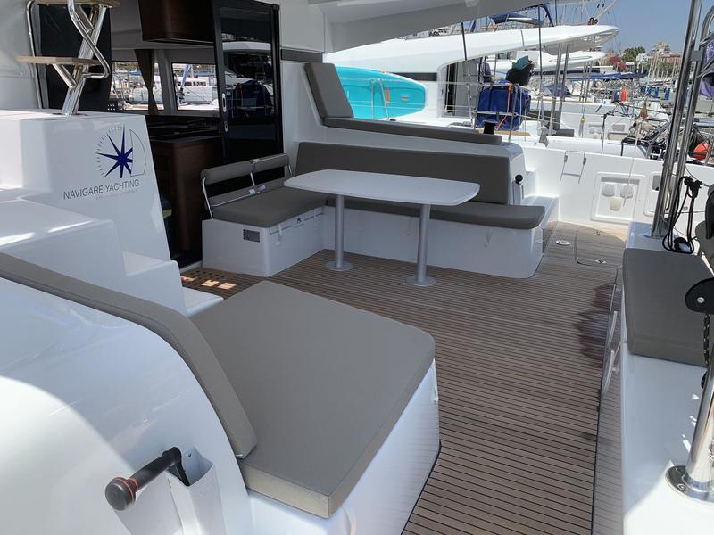 Book yachts online - catamaran - Lagoon 42 - La Colombe ( Friday to Friday ) - rent