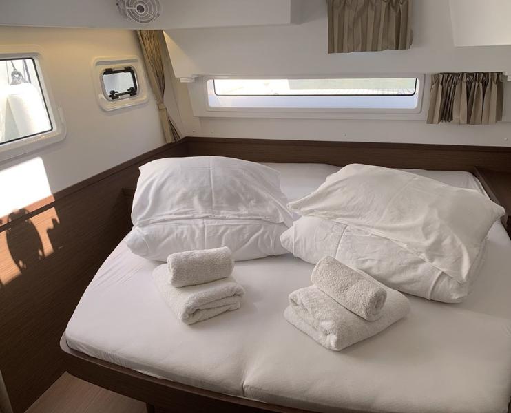 Book yachts online - catamaran - Lagoon 42 - Largonaute ( Friday to Friday ) - rent