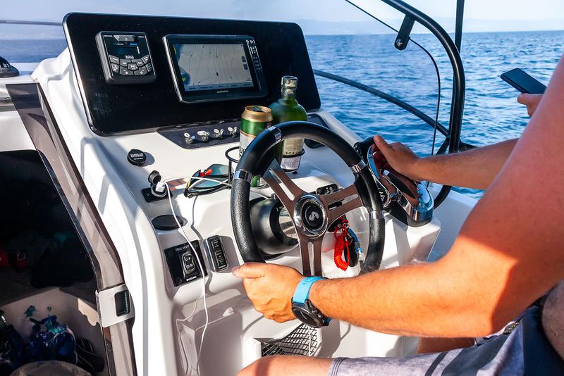 Book yachts online - motorboat - Beneteau Flyer 8 SUNdeck - LUCY - rent