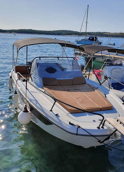 Book yachts online - motorboat - Beneteau Flyer 8 SUNdeck - LUCY - rent