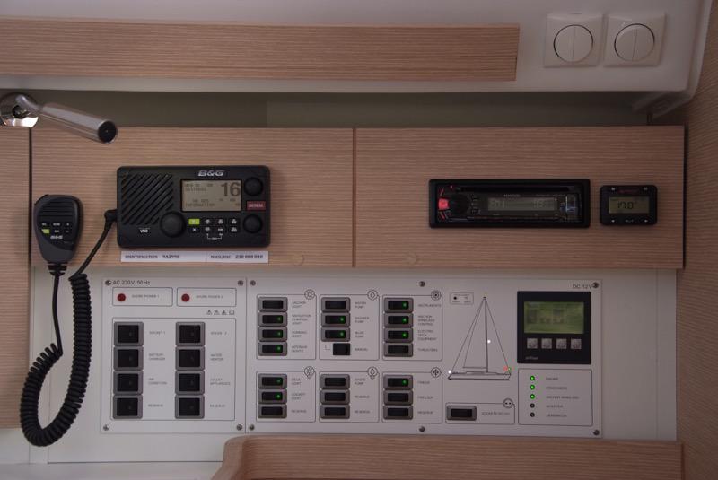 Book yachts online - sailboat - Elan 45 Impression - HEIDI - rent
